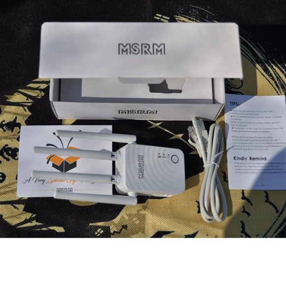 MSRM 1200Mbps Dual Band High Speed WiFi Repeater Amplifier Booster Extender - Picture 2 of 6